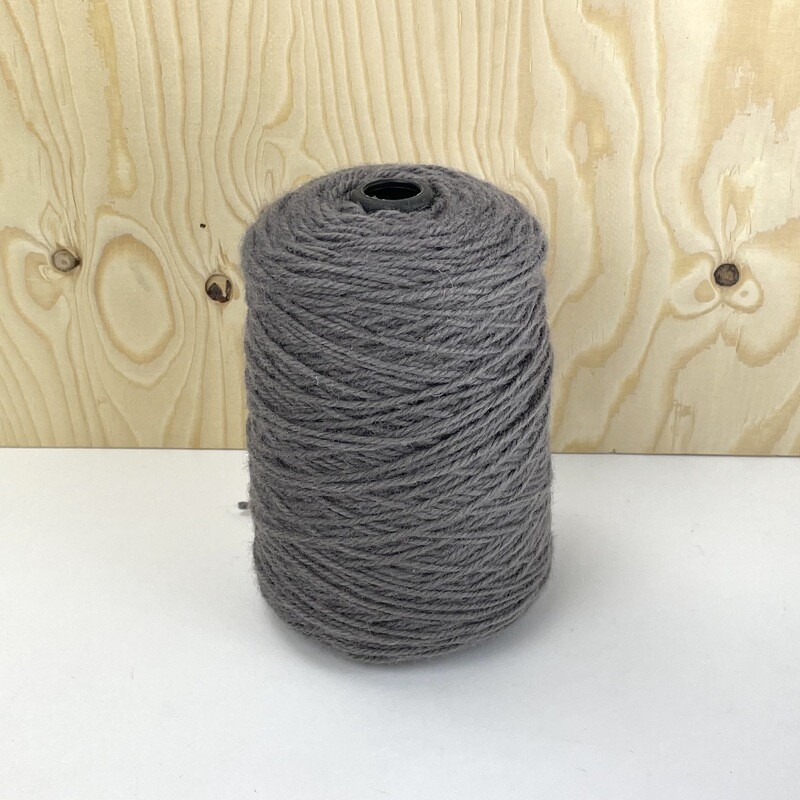 100 Wool Rug Yarn On Cones Ash Grey