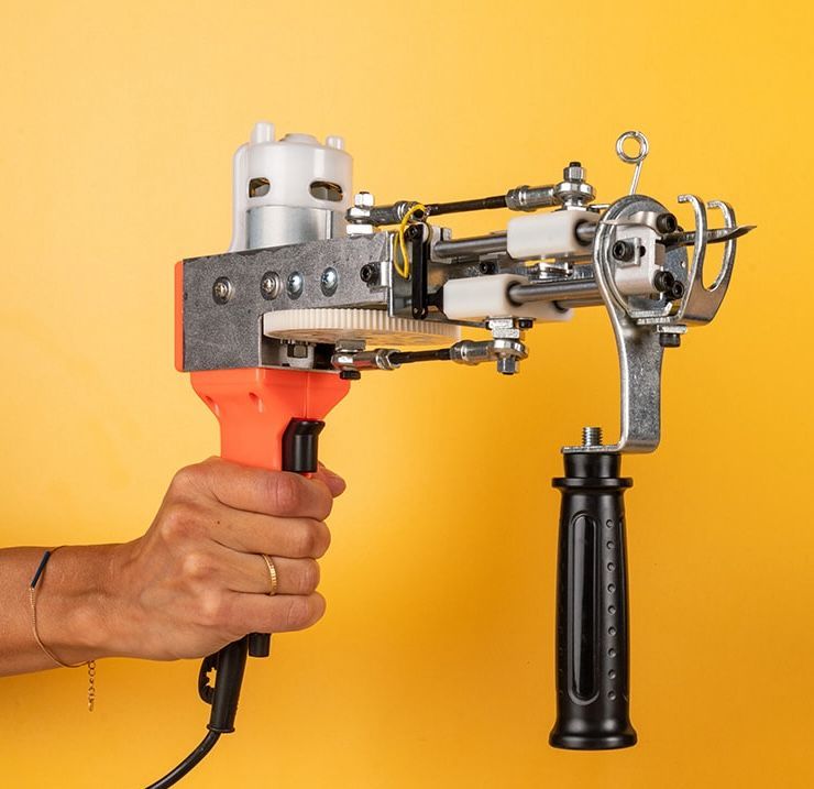 TUFTING GUNS &amp; CARVING