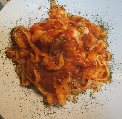 Tagliatelle scampi Calabrese: sauce tomates, scampi, nduja