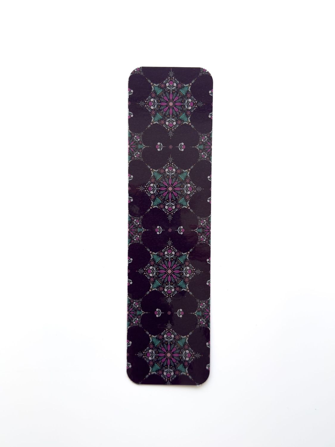 Scandinavian Snowflake Patterned Bookmark Scandinavian Snowflake Patterned Bookmark