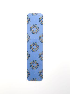 Wreath Patterned Bookmark