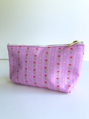 Vertical Pink Flower Accessory Pouch Vertical Pink Flower Accessory Pouch