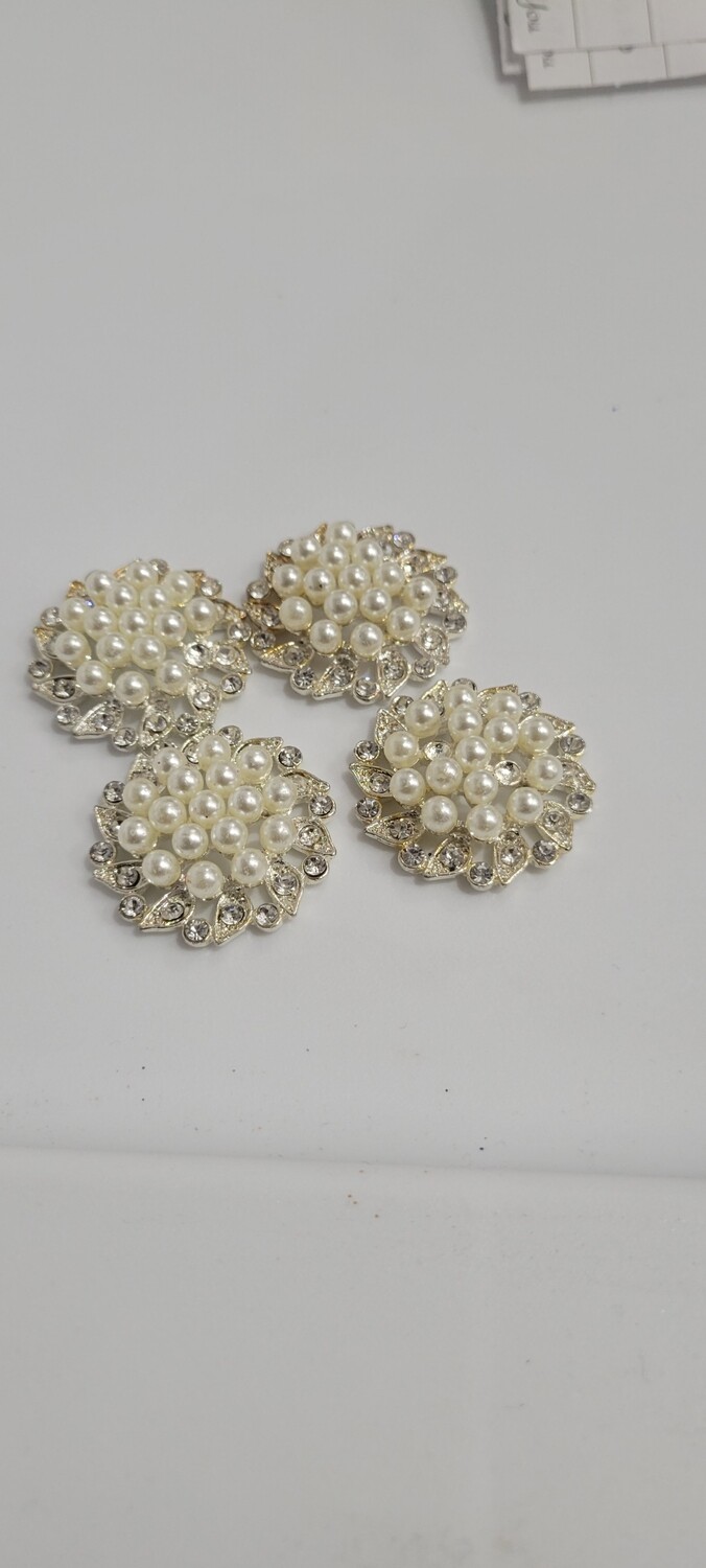 Pearl & Rhinestone Brooch