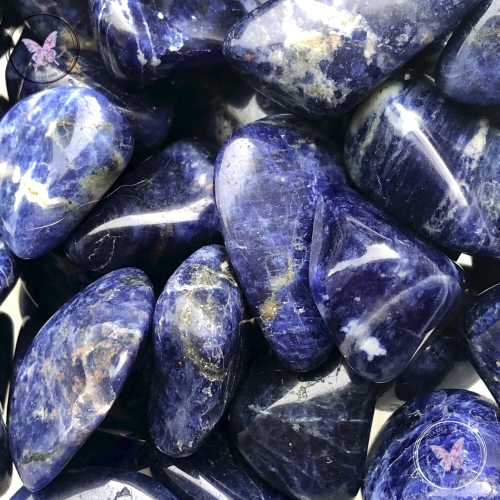 Sodalite Natural Stone Crystal - Communication - Self Expression - Truth 