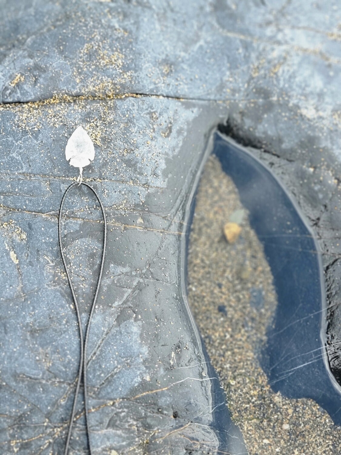 CLEAR CRYSTAL QUARTZ BULLET POINT ARROW Pendant Necklace Raw Rock Quartz Gemstone Wire Wrapped Crystal Sword Pendant Necklace Vintage Jewellery Clarity 