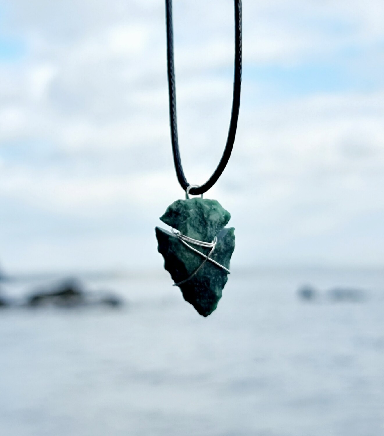 Green Jade Pendant Necklace Healing  Raw Quartz Gemstone Chakra Wire Wrapped Crystal Pendant Necklace Vintage Jewellery 