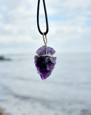 NATURAL AMETHYST WIREWRAPED CRYSTAL PENDANT POINT  Necklace Healing Purple Raw Amethyst Quartz Sword Gemstone Vintage Jewellery for Women