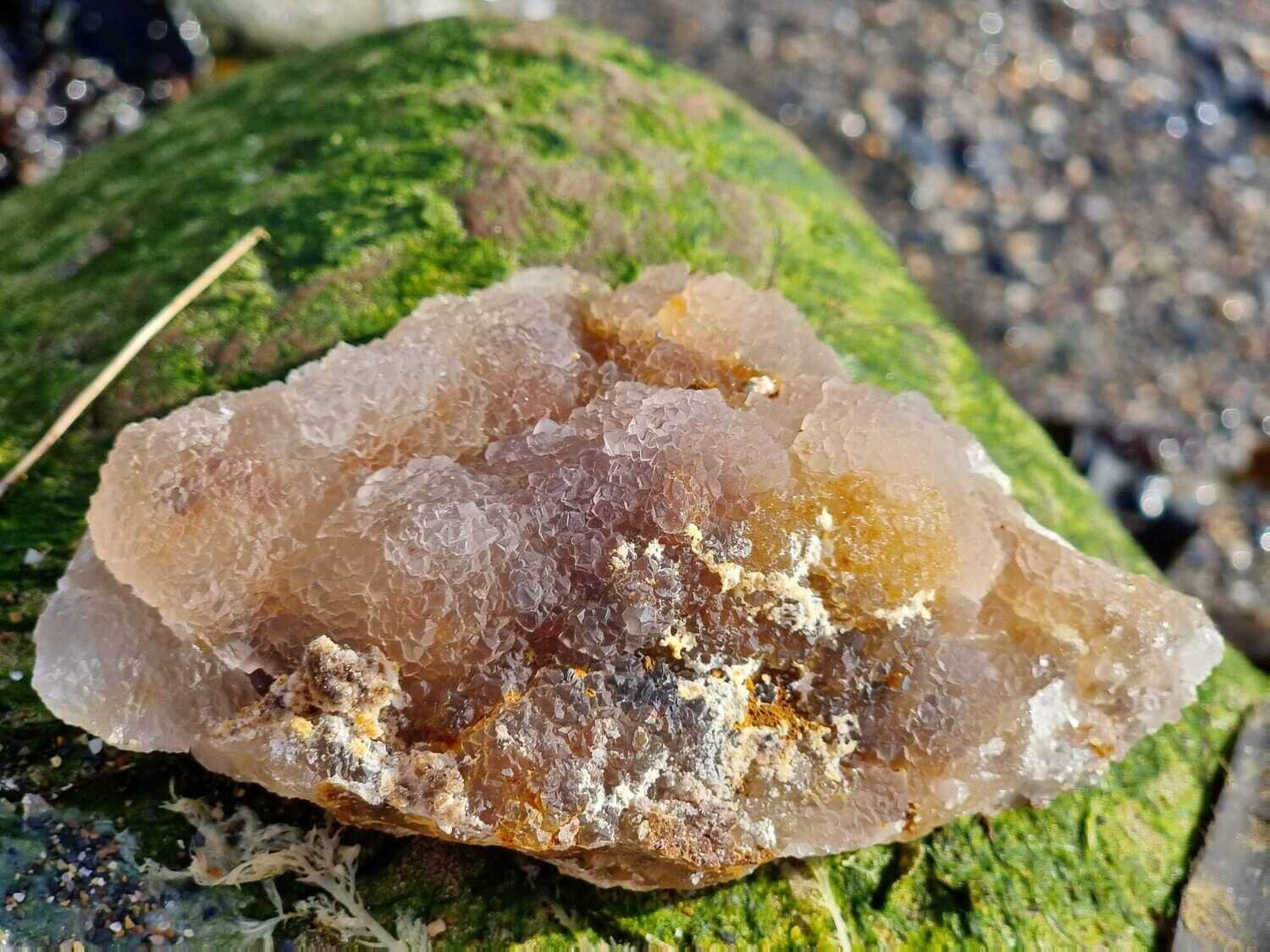 Chalcedony Quartz Crystal Quartz Natural Stone Specimen 