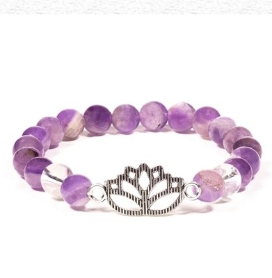 Bracelet Fluorite Amethyst with lotus Inside light, clatity and Happiness 