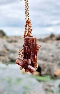 Hexagonal Aragonite Wirewraped Pendant Quartz AAA Grade 
Rambla del Tormagal.
Cuenca. SPAIN