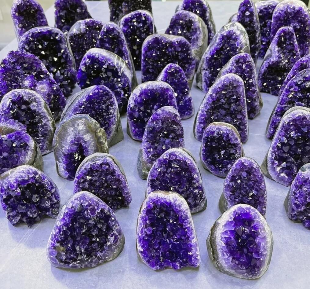 Amethyst Crystal Deep Purple Freestanding Cluster - Heal Repair Balance Aura S