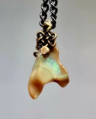 Ethiopian Opal Vintage Crystal Hand-carved Dainty Pendant 