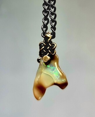 Ethiopian Opal Vintage Crystal Hand-carved Dainty Pendant 