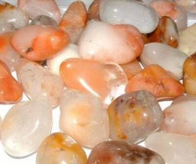 Amphibole tumbled crystal