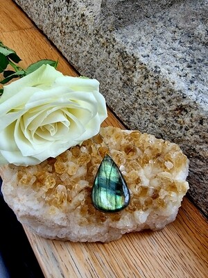 Labradorite Crystal Mood Balancing Amulet Pendant Necklace 