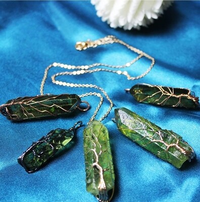 GREEN QUARTZ CRYSTAL TREE OF LIFE PENDANT NECKLACE 