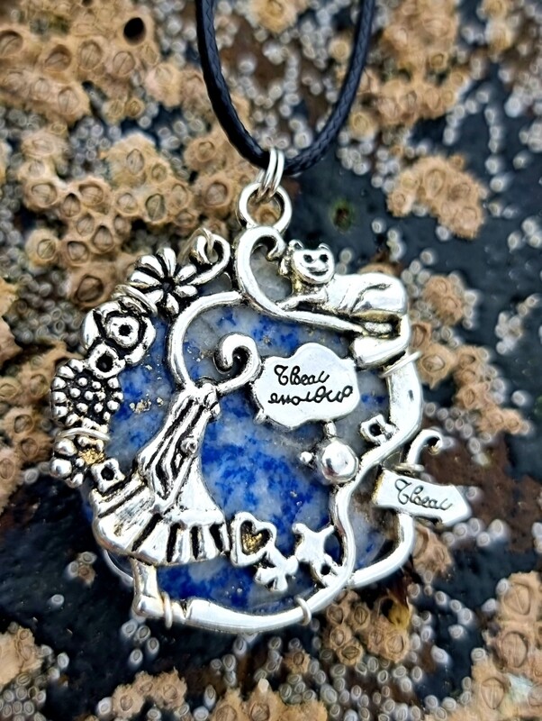 Sodalite crystal &quot;Alice in Wonderland&quot; Pendant Silver