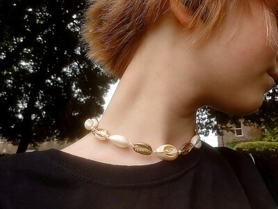 Cowrie Shell Necklace (Gold colour)