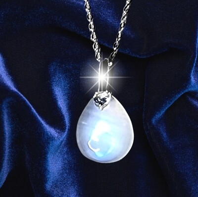 Moonstone Crystal Necklace 925 Sterling Silver 