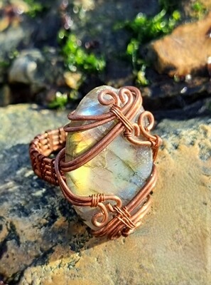 Labradorite Crystal Ring Wire-wrapped Copper 