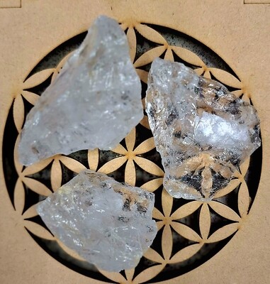 Clear Quartz Rough - Harmony - Clarity - Awakening 