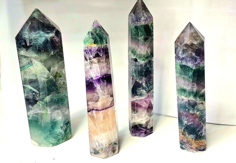 Fluorite Crystal Quartz Crystal Tower Natural Stone Energy Generator 