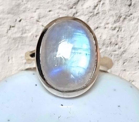 Moonstone Ring Oval Shape Crystal 925 Sterling Silver Gemstone