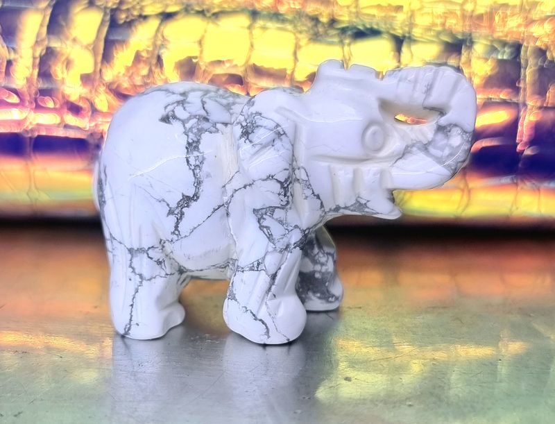 Elephant Stone Carving White Howlite Animal Natural Stone Figurine 