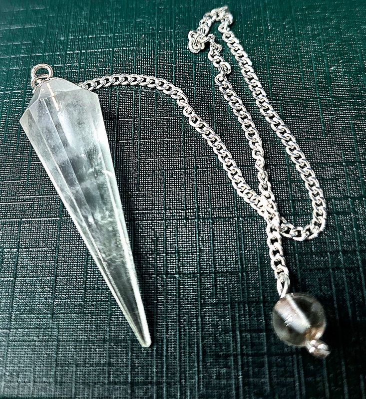 Clear Quartz Natural Stone Pendulum Clear Rock Quartz Crystal Pendulum 
