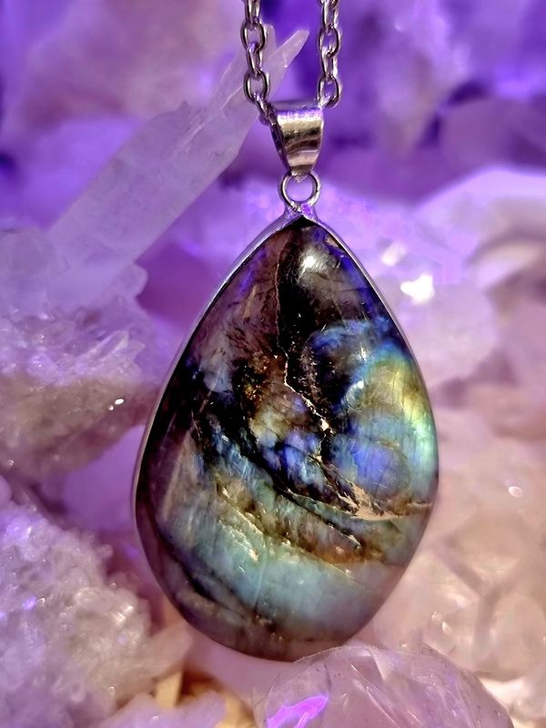 Labradorite Crystal Mood Balancing Amulet Pendant Necklace 