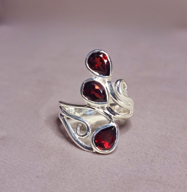 Garnet Crystal Ring Gemstone Jewellery 925 Sterling Silver 