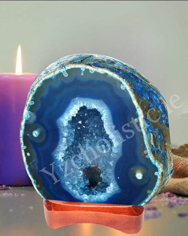 Blue Agate Geode Lamp Crystal Cut Wooden Base Lamp Complete - Blue 
