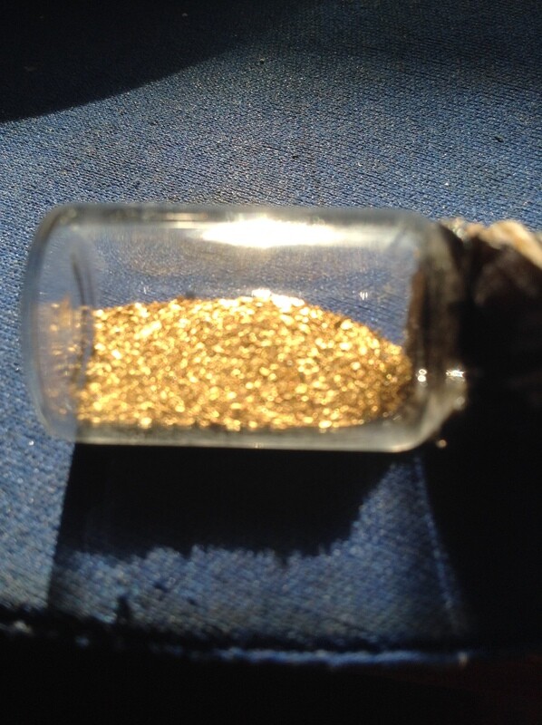 Gold flakes