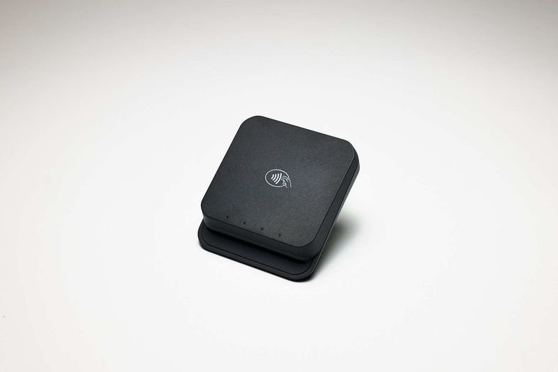 Mobile Tap v2, Retail