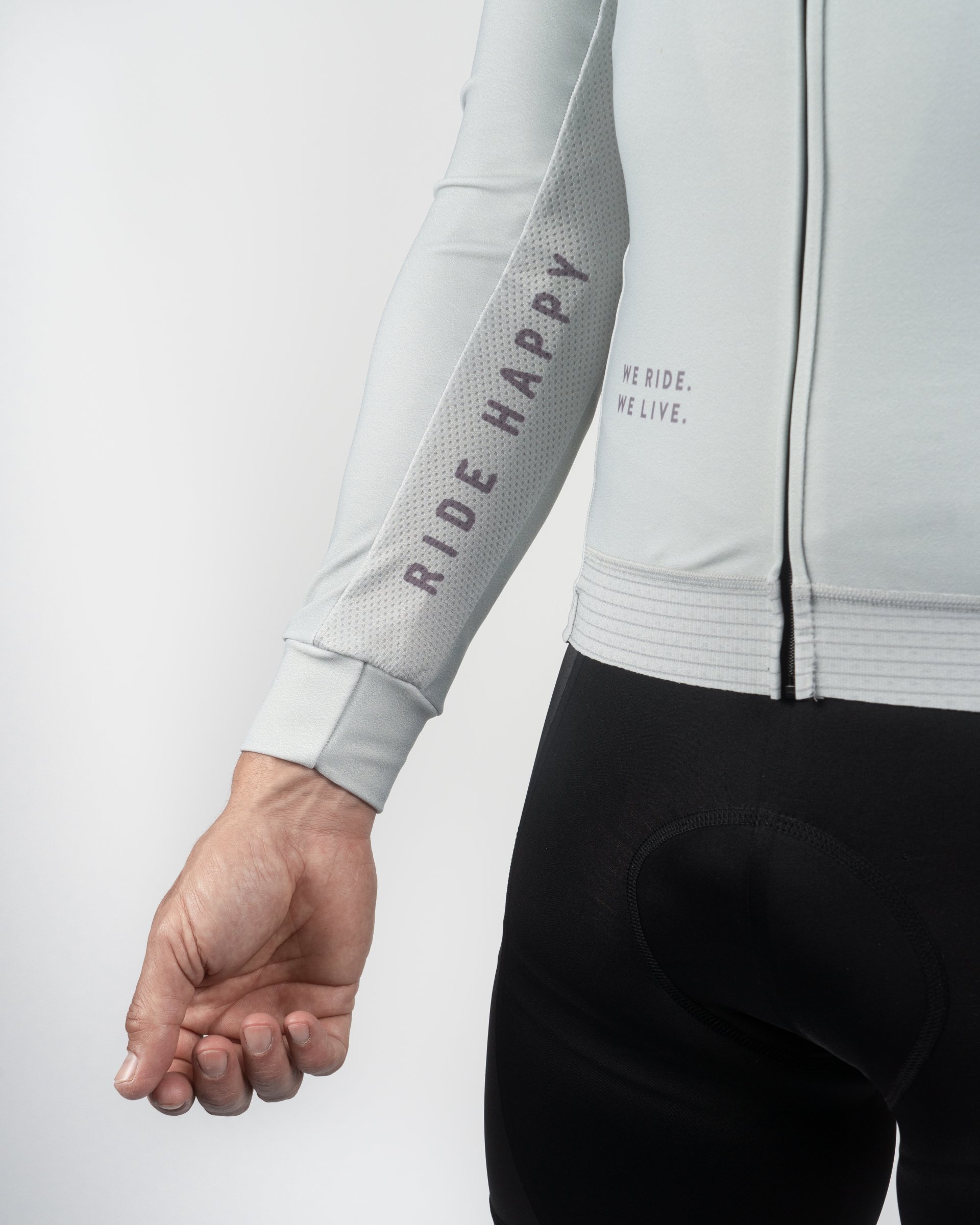 MEN´S LONG SLEEVE JACKET