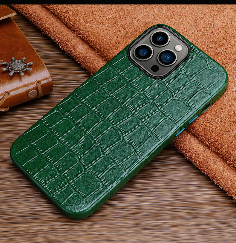 Luxury Crocodile Pattern Phone Case For Apple Phone, Color: Green, Compatible Model: For iPhone12 pro, Material: Leather