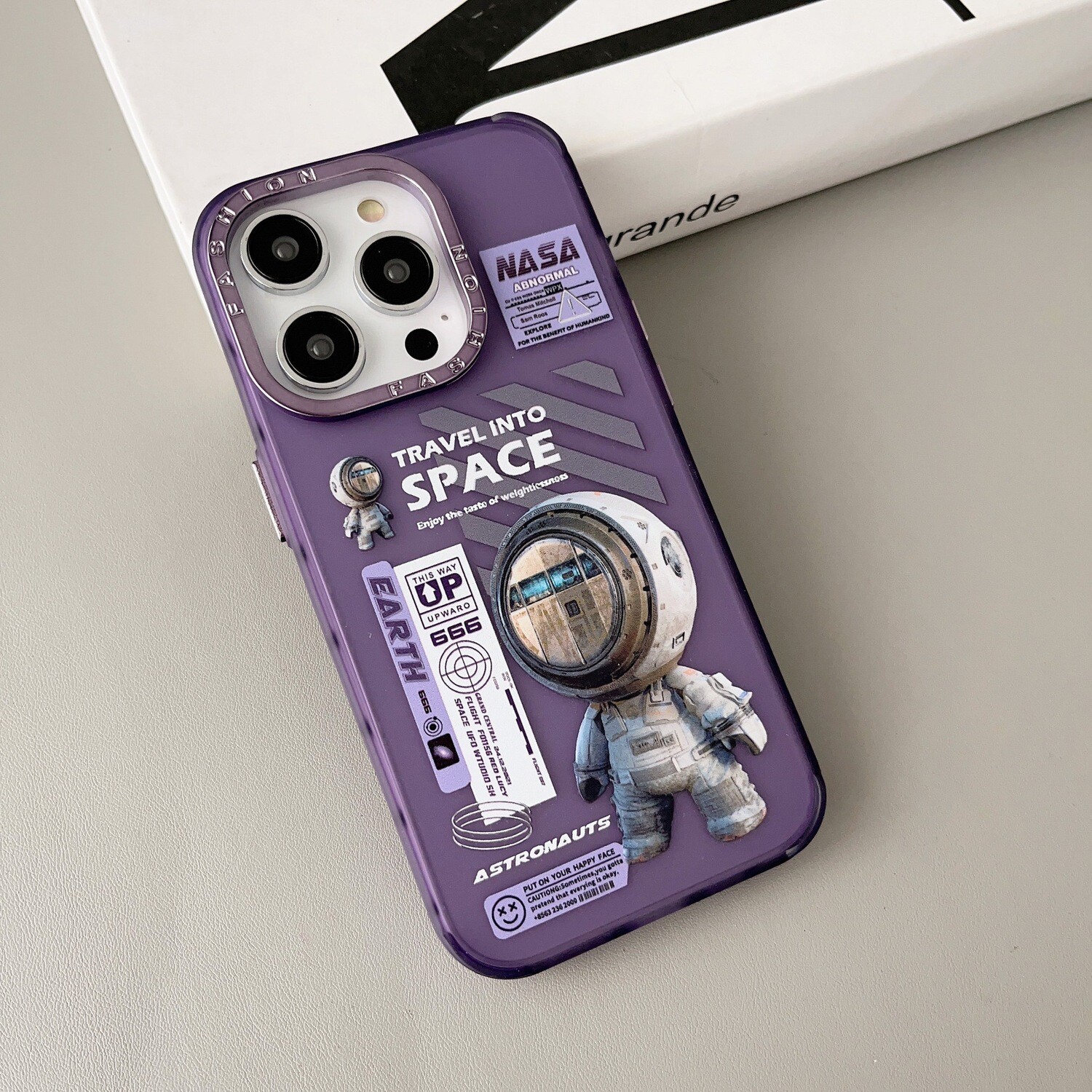 Wandering Astronaut Series!, Model: iPhone 14 Pro Max, Color: Astronaut Purple