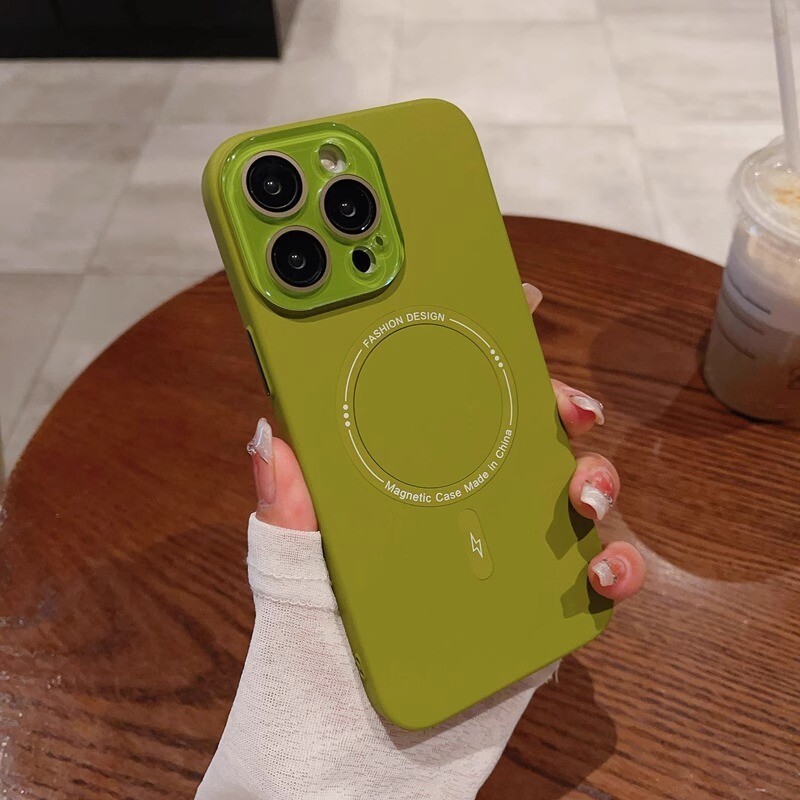 Crystal Goggles Magnetic Skin-feel Matte All-inclusive iPhone Case, Color: Mustard green, Models: Iphone 15promax