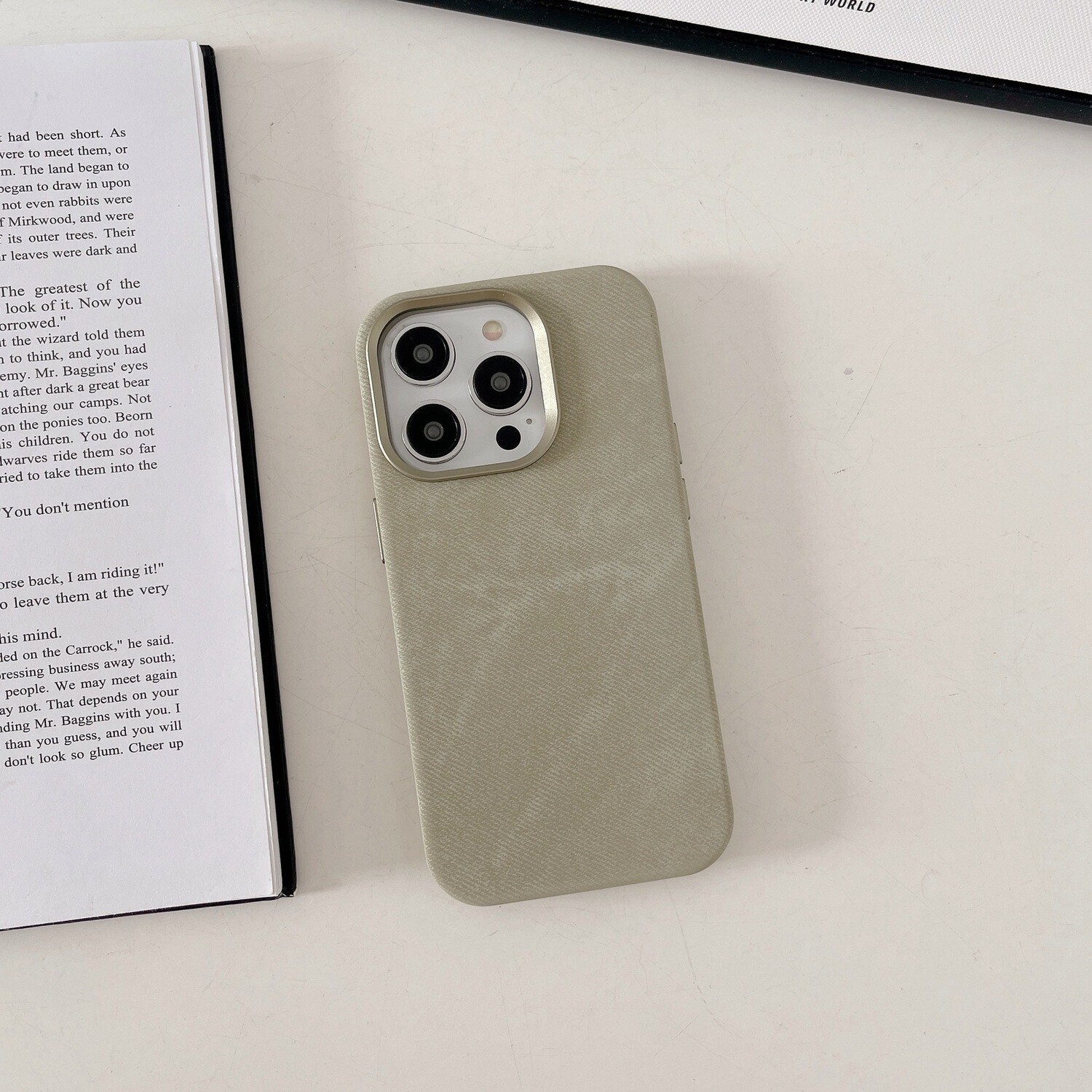 Microfiber Magnetic iPhone Case, Color: Bean green, Model: Iphone15promax