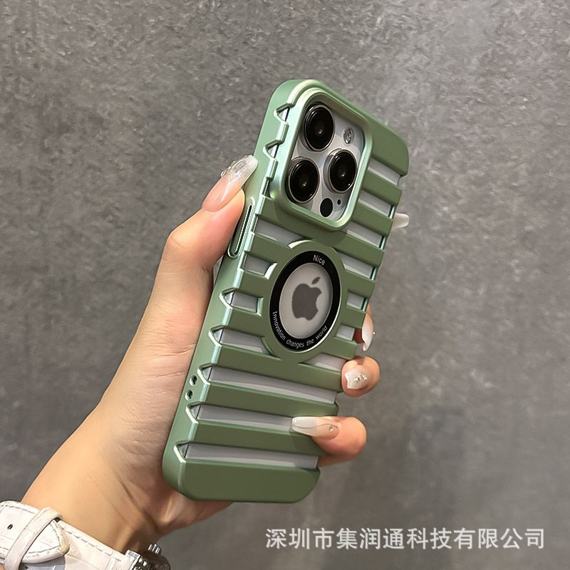 Hollow Out Heat Dissipation Hard Shell iPhone Case, Applicable models: Iphone 15 pro max, Color: Green