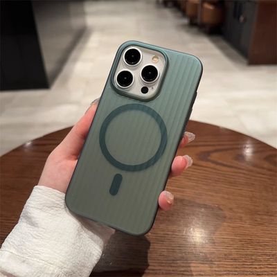 Drop-resistant Laser Magnetic Corrugated Transparent Protective iPhone Case