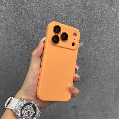 Soft Silicone Magnetic Comes With Lens Film For IPhone17promax