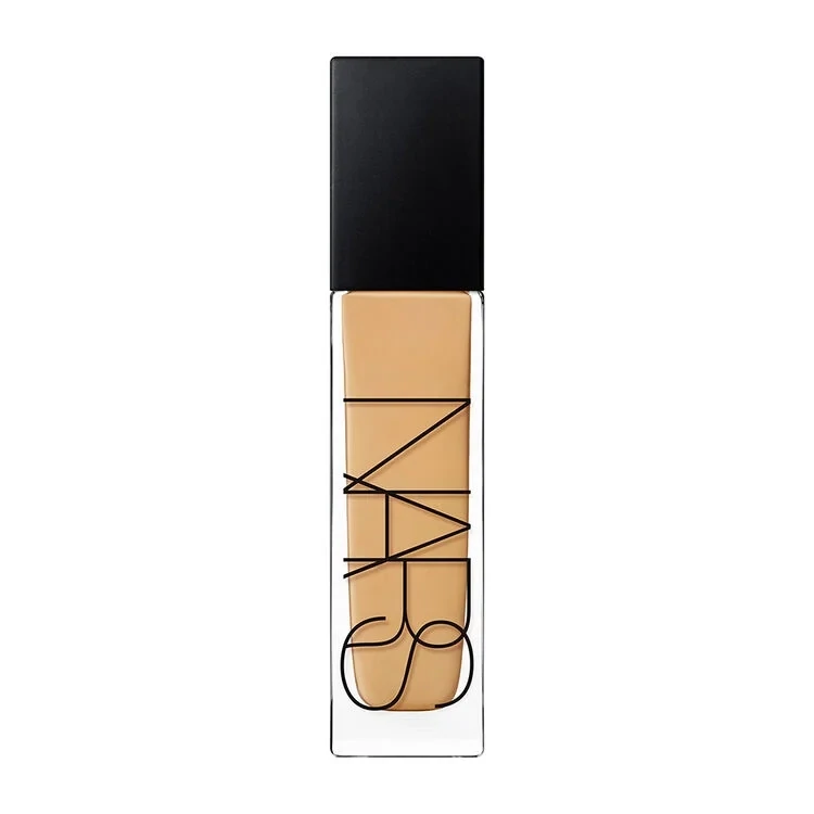 NARS - Natural Radiant Longwear Foundation | Stromboli - M3 - Medium with warm undertones, and a yellow tone