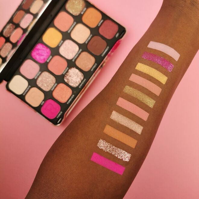 Revolution - Forever Flawless Affinity Eyeshadow Palette
