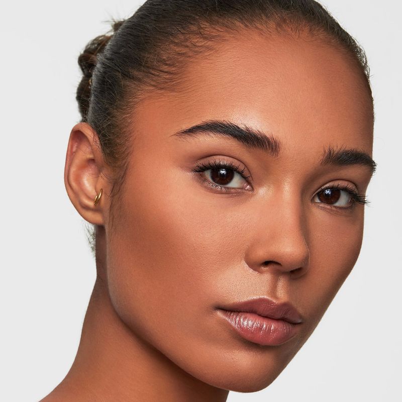 MAKEUP BY MARIO - SoftSculpt® Blurring Bronzer | Medium Dark