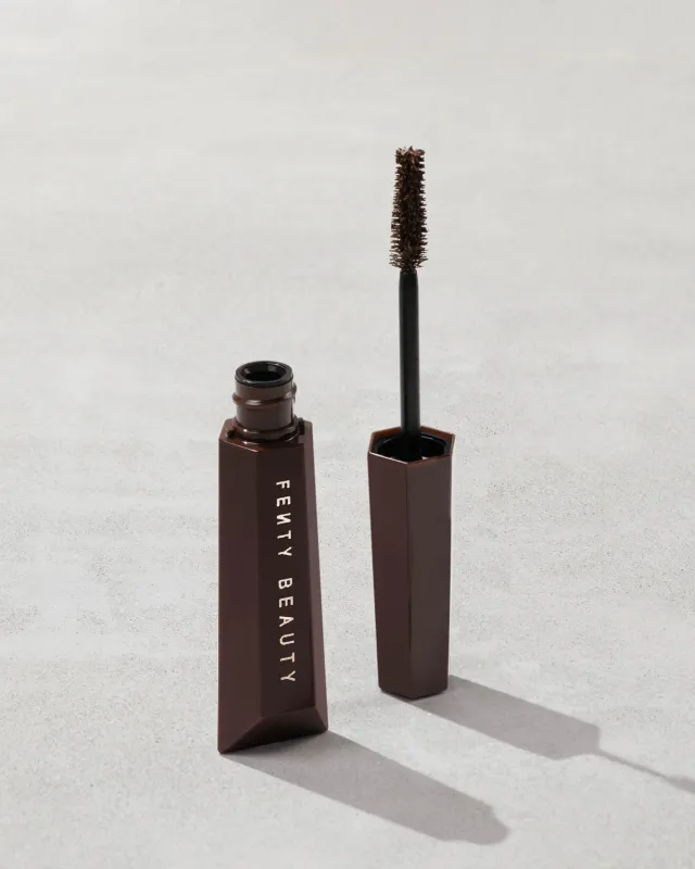 Fenty Beauty - Hella Thick Volumizing Mascara | 02 Let&#39;s Be Bluntz - brown