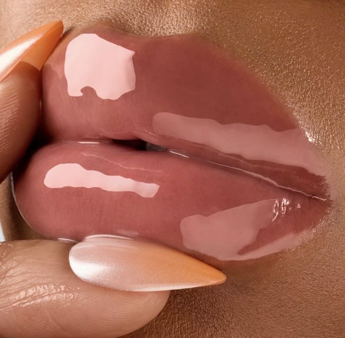 Gisou - Honey Infused Hydrating Lip Oil | Bee-llini Peach - Sheer Soft Peach