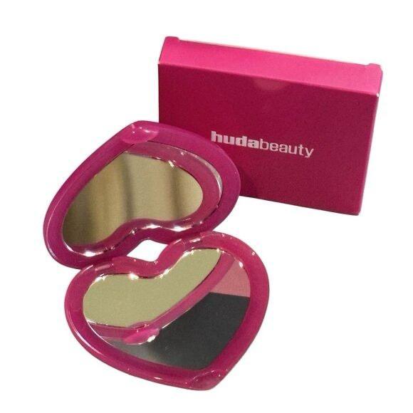 Huda Beauty - Mirror in Hot Pink