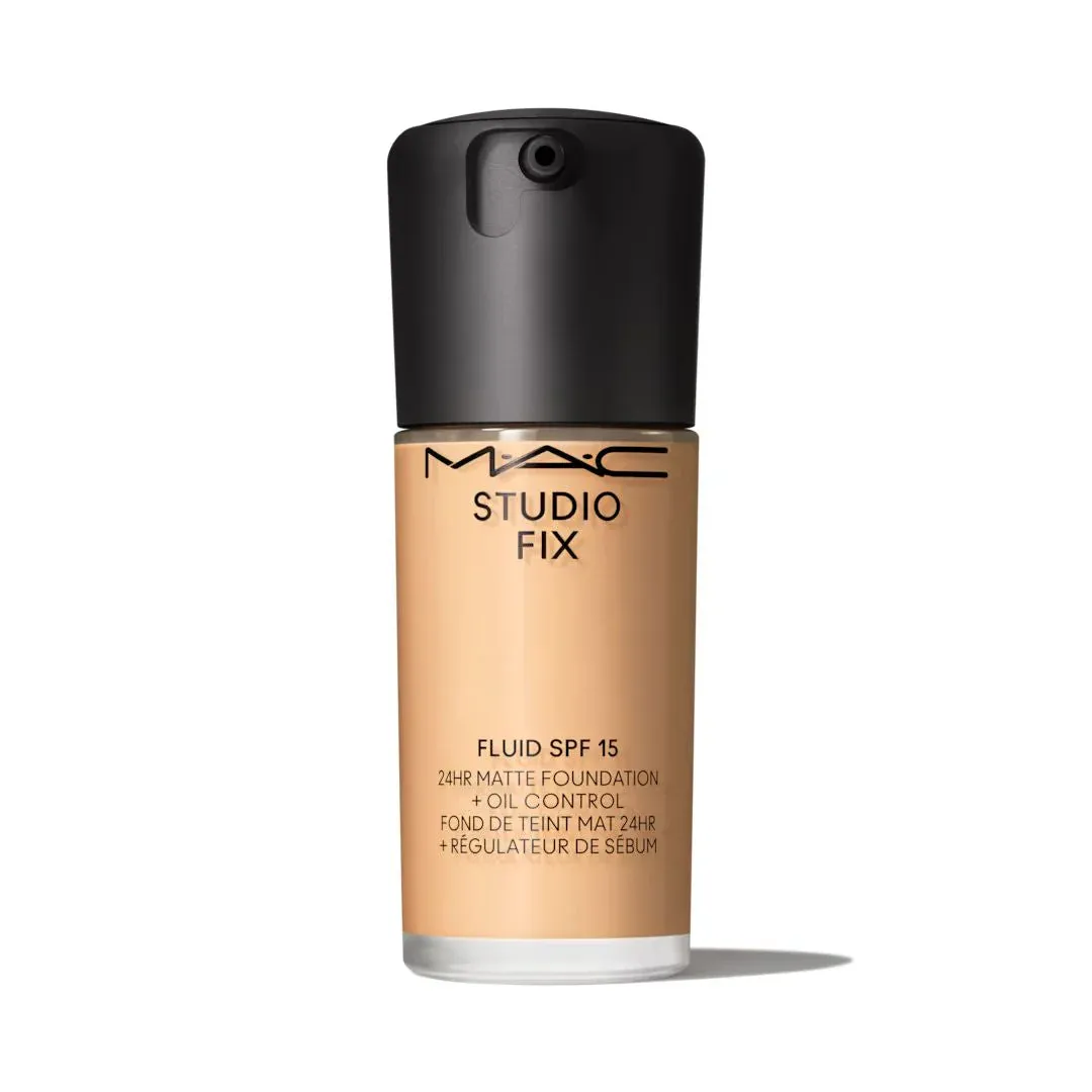 M.A.C - Studio Fix Fluid Spf 15 | C 40 Light with olive undertones