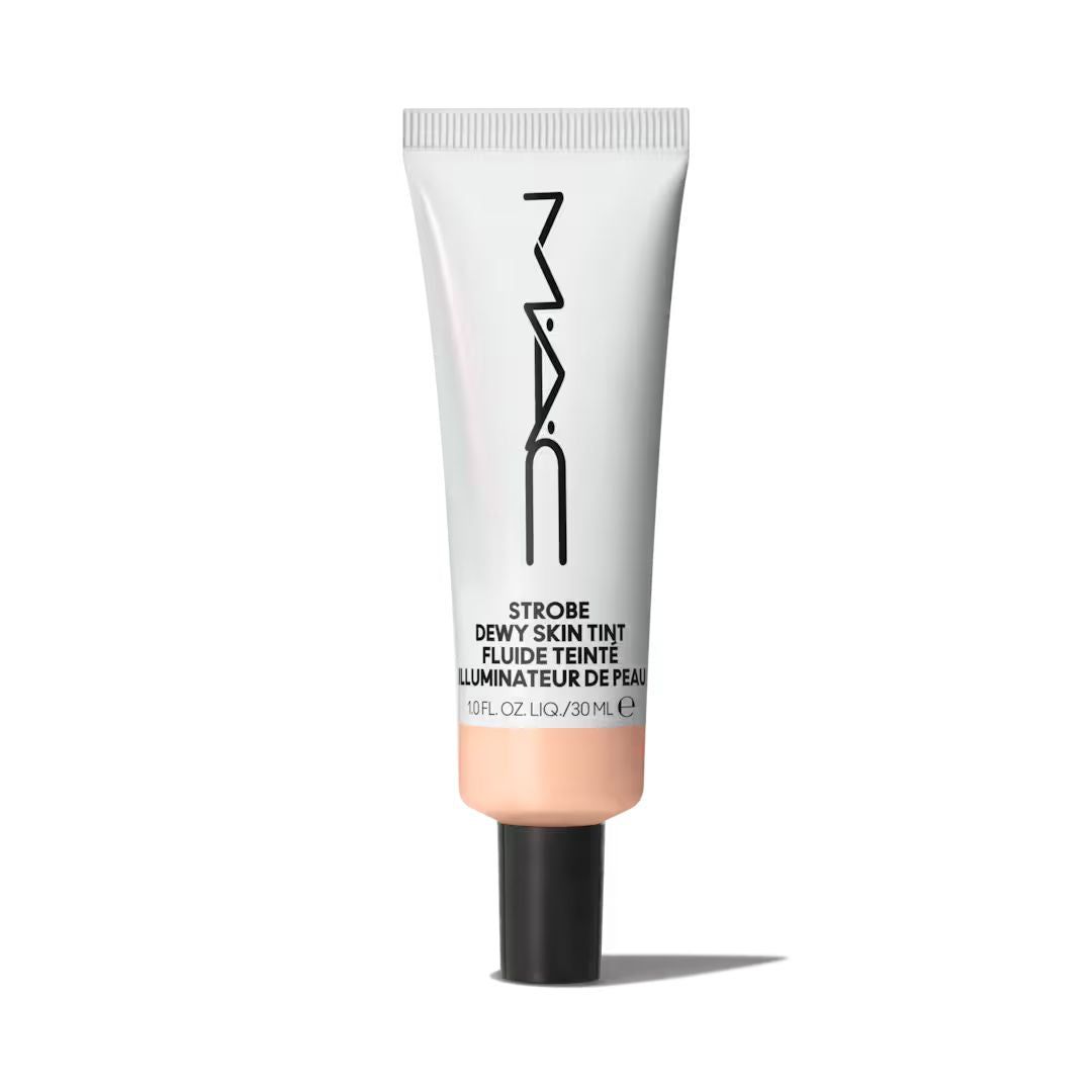 M.A.C -Strobe Dewy Skin Tint | Light 3